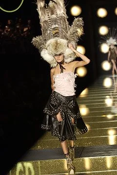 Look 14